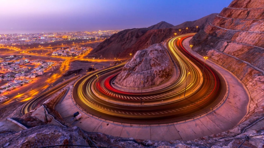 مسقط هيلز: مكتب فاخر في مبنى مسقط بافيليون