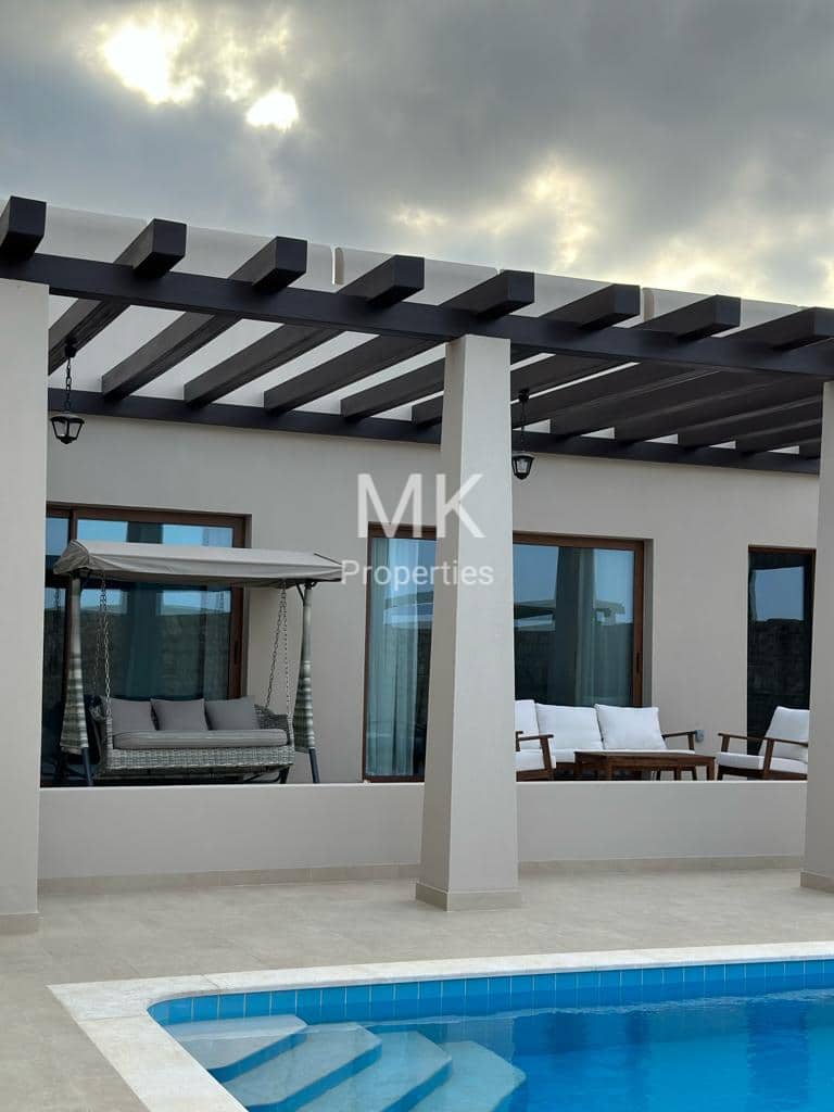 Buy your dream villa with 3 bedrooms in Jebel Sifah. Villa for sale in Jebel Sifah. Invest in Jebel Sifah. 